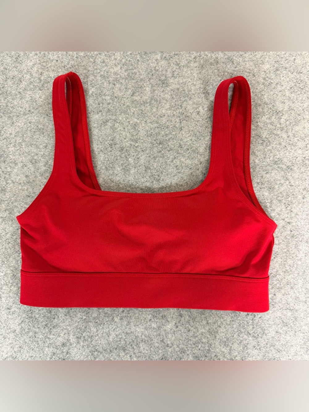 PINK Victoria’s Secret Ultimate Lightly Lined Sports Bra Red Size Small